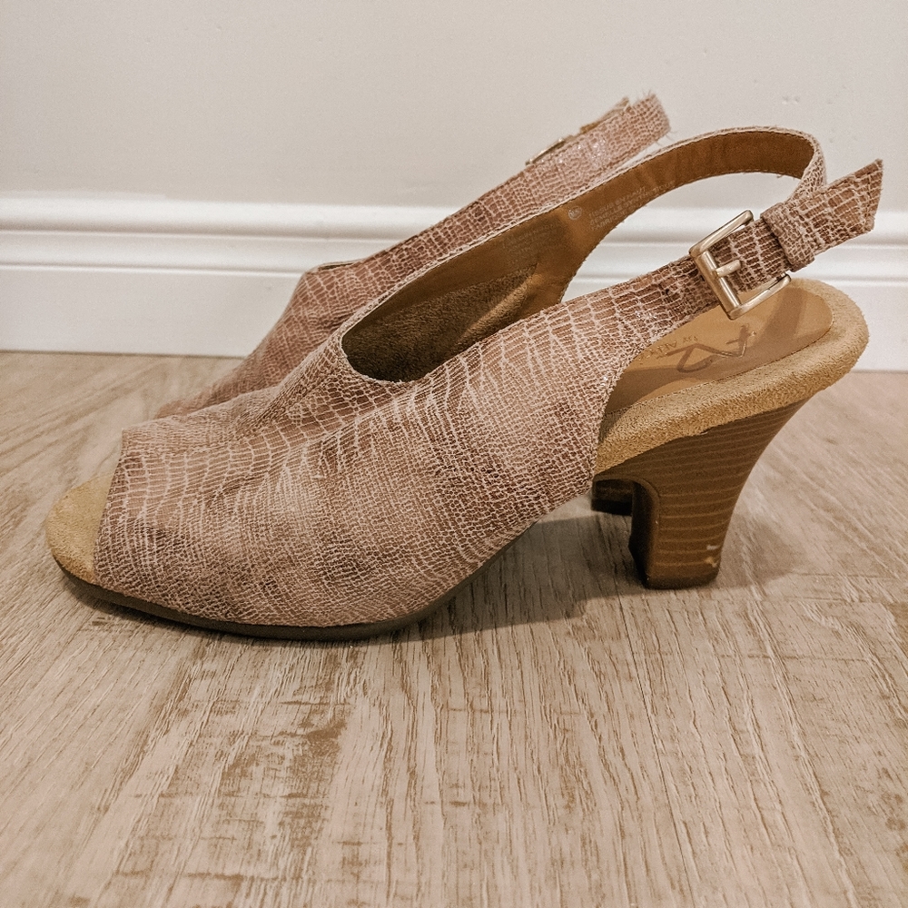 Aerosoles Open Toed Slingback Heel - Picture 2 of 3